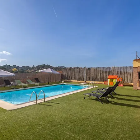 Luz Lloret Con Piscina فيلة يوريت دي مار