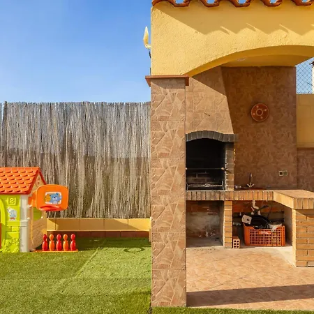 Luz Lloret Con Piscina يوريت دي مار