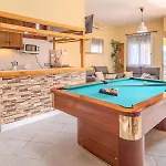 Luz Lloret Con Piscina Villa