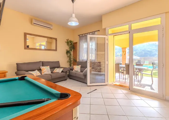 Luz Lloret Con Piscina יורט דה מאר